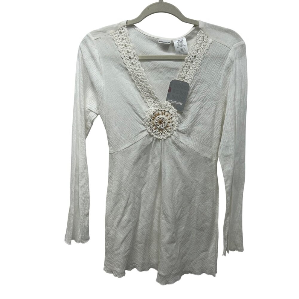 NWT No Boundaries L Long Sleeve White Crochet Trim Tunic Top With Beaded Accent